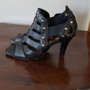 Nine West Badgley Black Strappy Studded Leather 3.5" Heels Size 6/5M